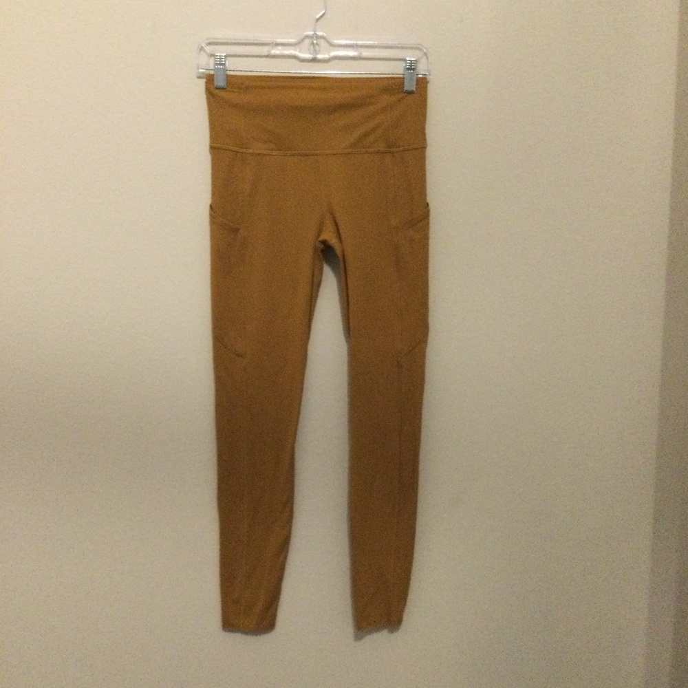 Lululemon fast and free pocket leggings 6 gold